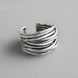 Ring Damen – Mehrreihiger Schmuckring mit Überlappender Form für Moderne Looks
