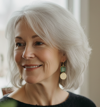 Elegante Damen Ohrringe in Gold Optik – Mit grünem Edelstein-Look