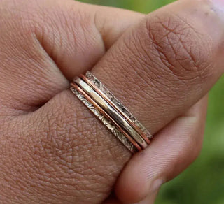 Ring – Damen Mehrfachring in Silber-Goldoptik mit Strukturierter Oberfläche